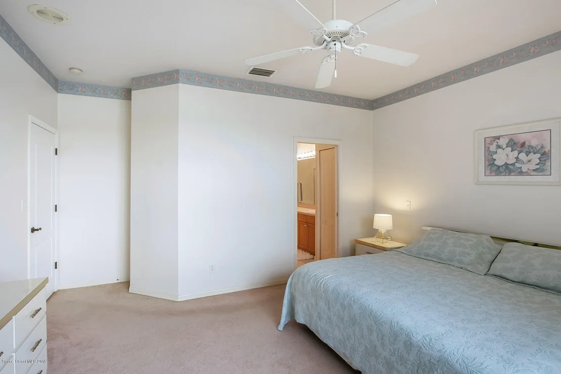 Photo of 4926 Buttonwood Drive