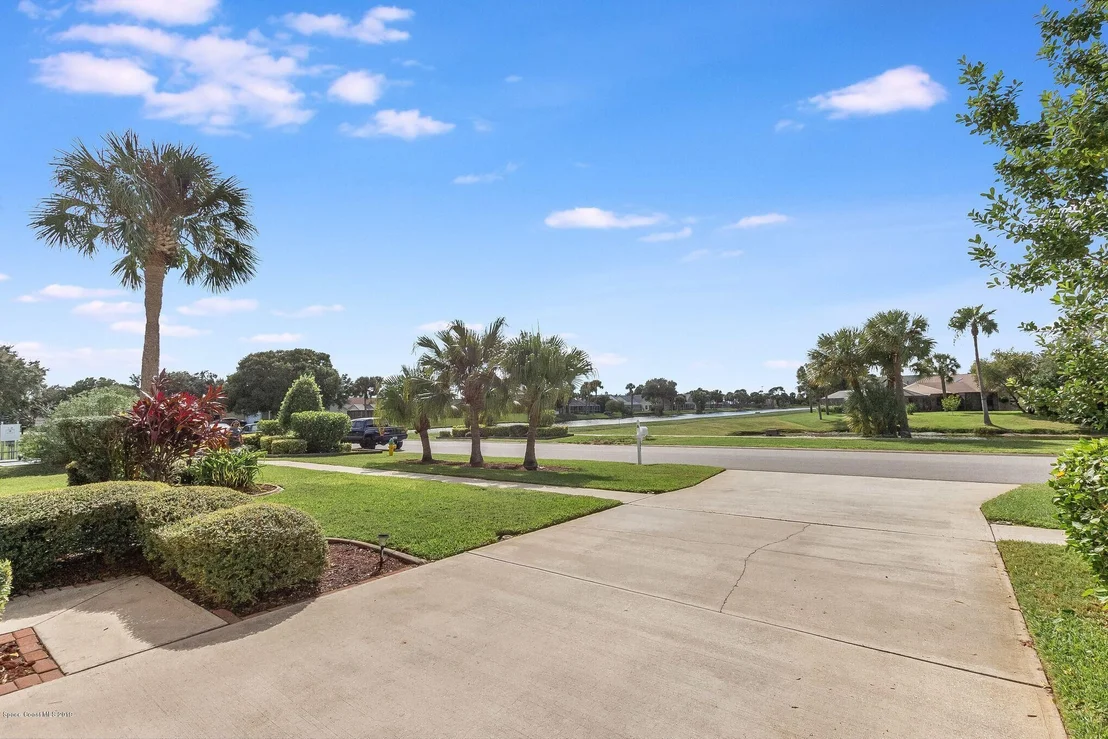 Photo of 1897 Crane Creek Boulevard