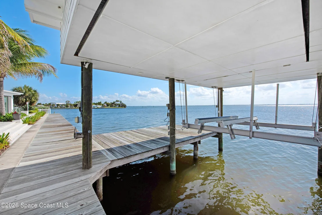 Photo of 93 W Bay Drive