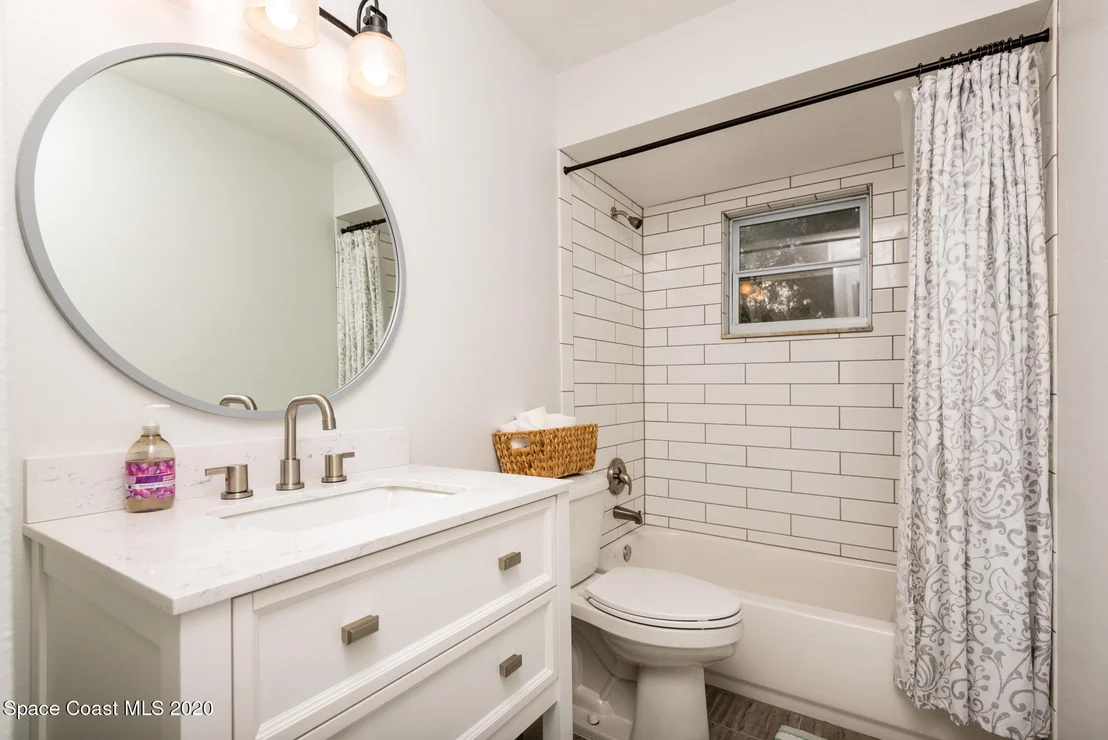 Photo of 1240 Palmdale Circle NE