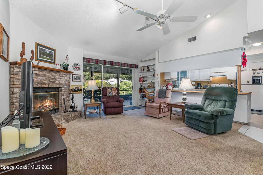 Photo of 4050 Burkholm Road