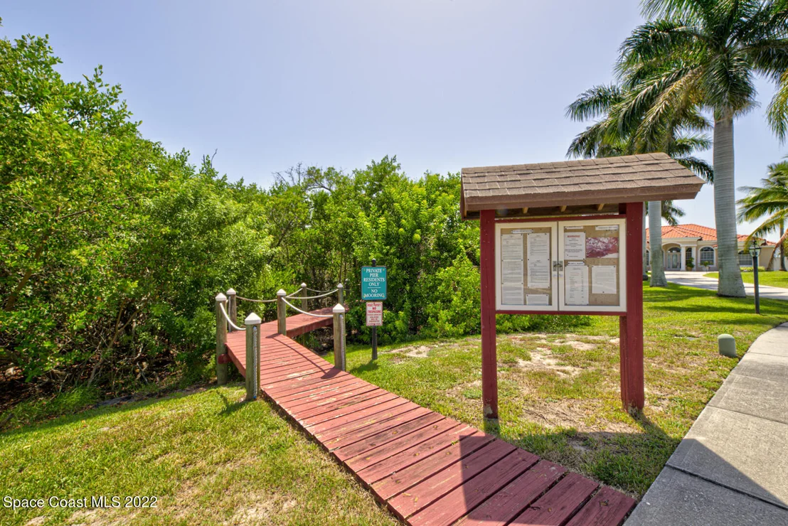 Photo of 334 Island Drive