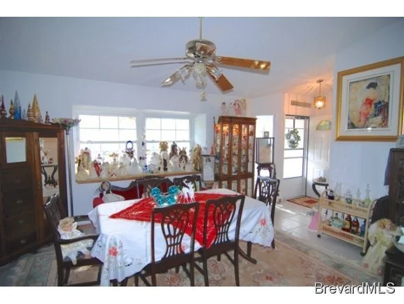 Photo of 2461 NE Fallon