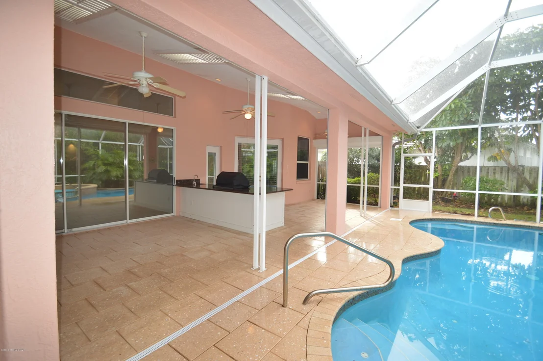 Photo of 2015 Canterbury Drive