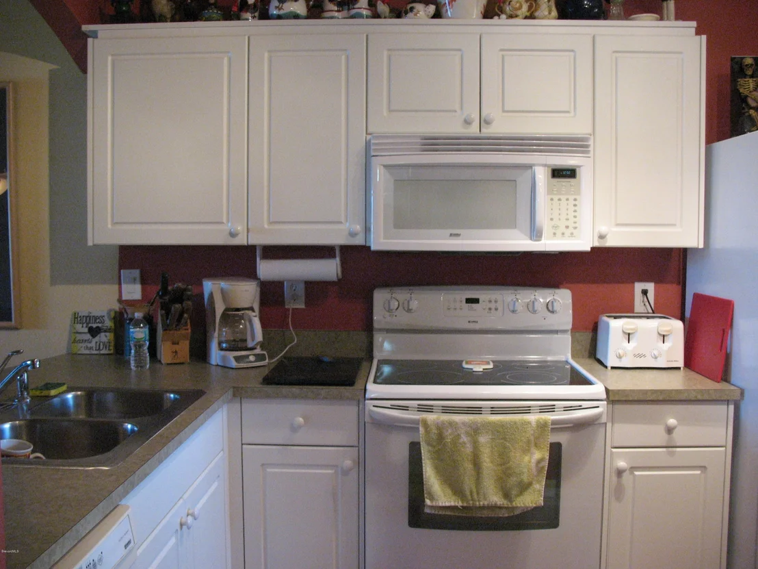 Photo of Unit 105 at 975 Luminary Circle
