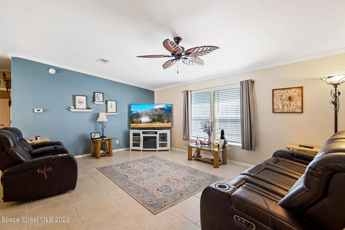 Photo of Unit 118 at 705 Outer Drive