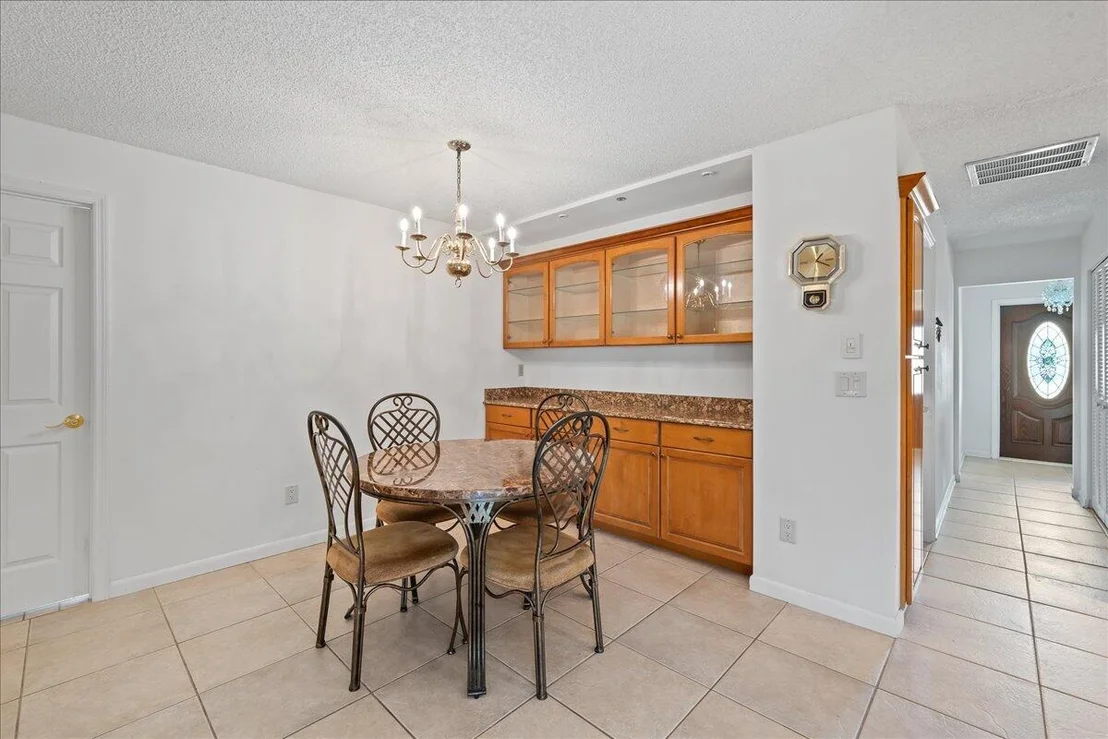 Photo of 1902 Cedar Lane