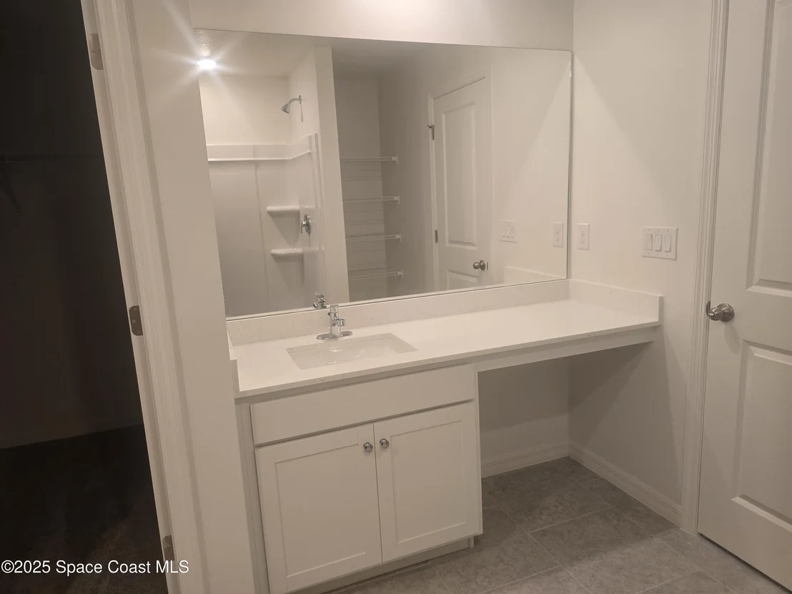Photo of 971 SW Richmond Circle SW