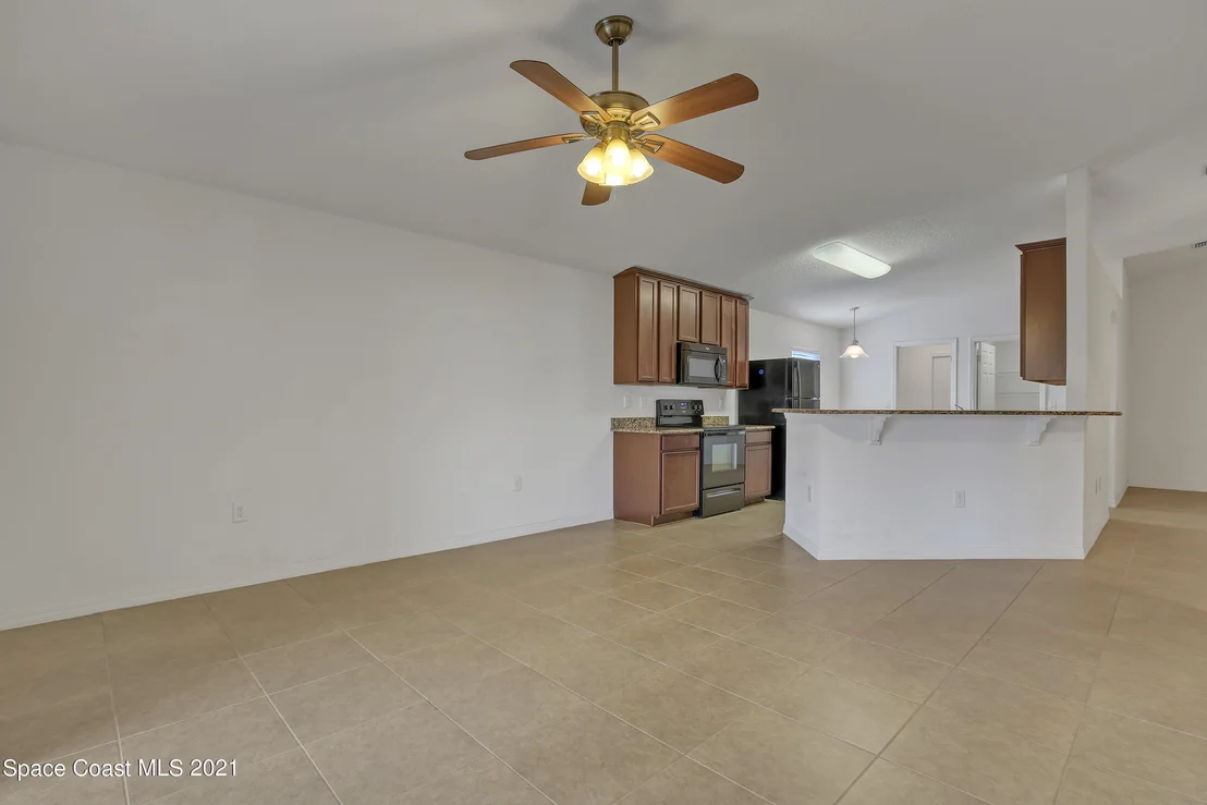 Photo of 1290 Corbett Lane