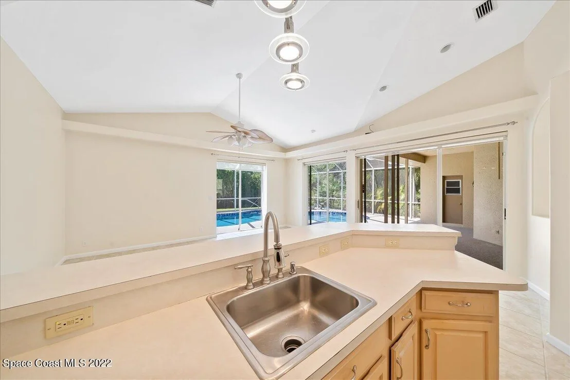 Photo of 4620 Canard Road
