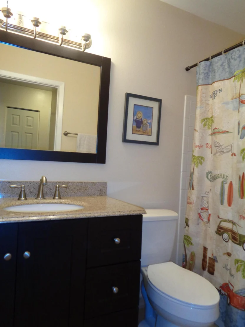 Photo of 1281 NE Bard Lane