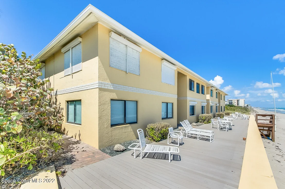 Photo of Unit 21 at 1425 Highway A1a