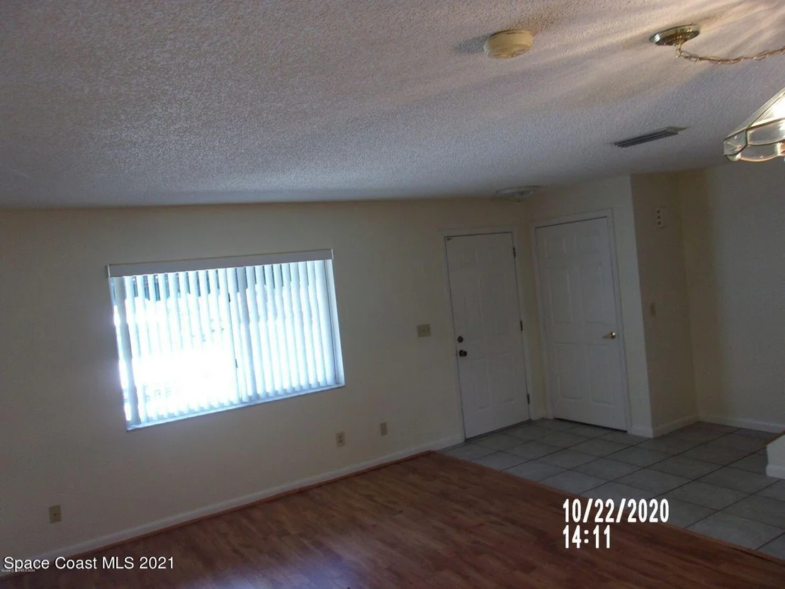 Photo of Unit 2 at 1880 Murrell Road