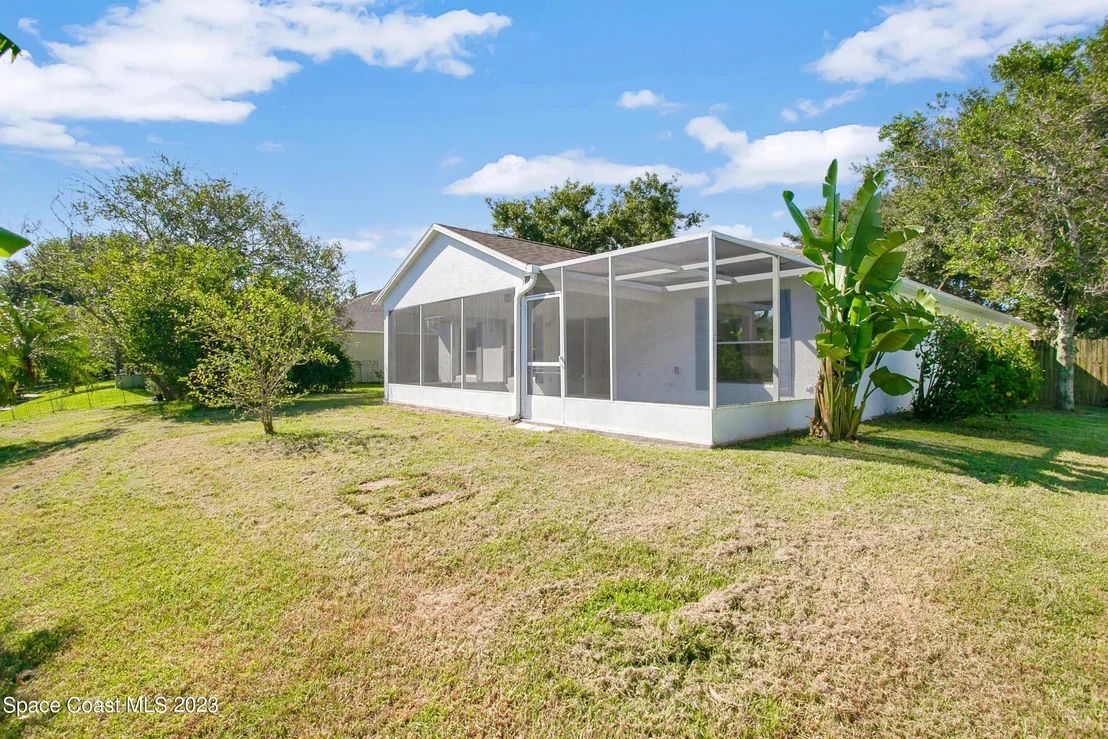 Photo of 1019 Jacaranda Circle