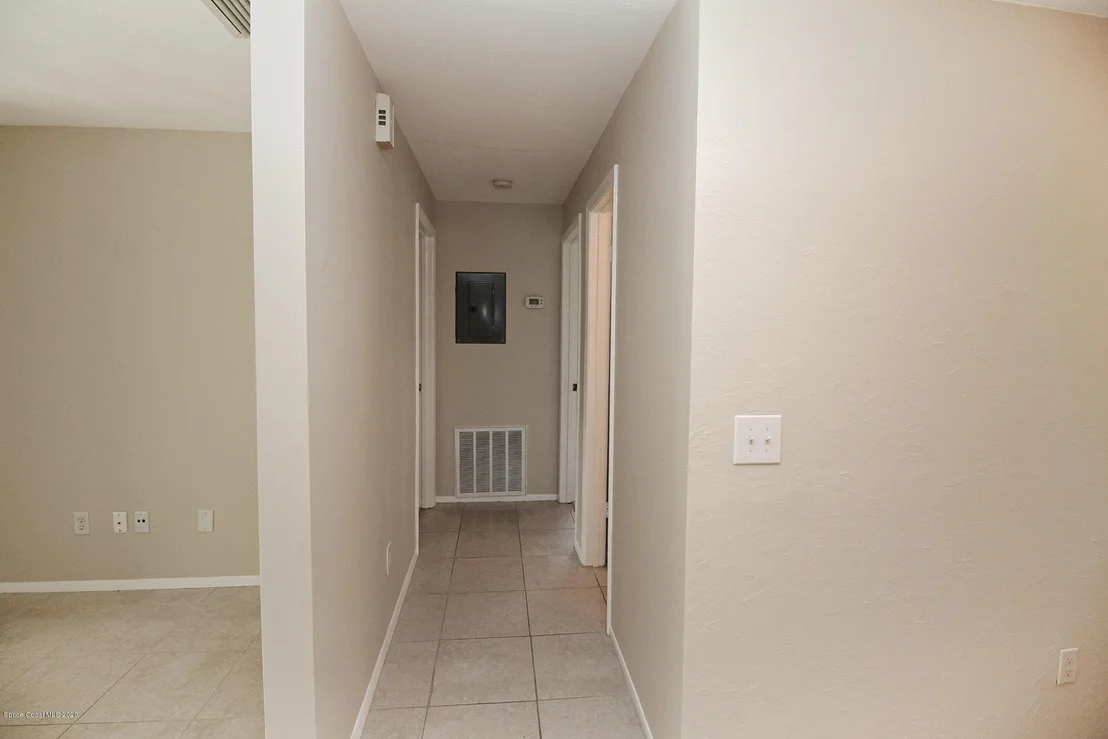 Photo of 2399 Commodore Boulevard