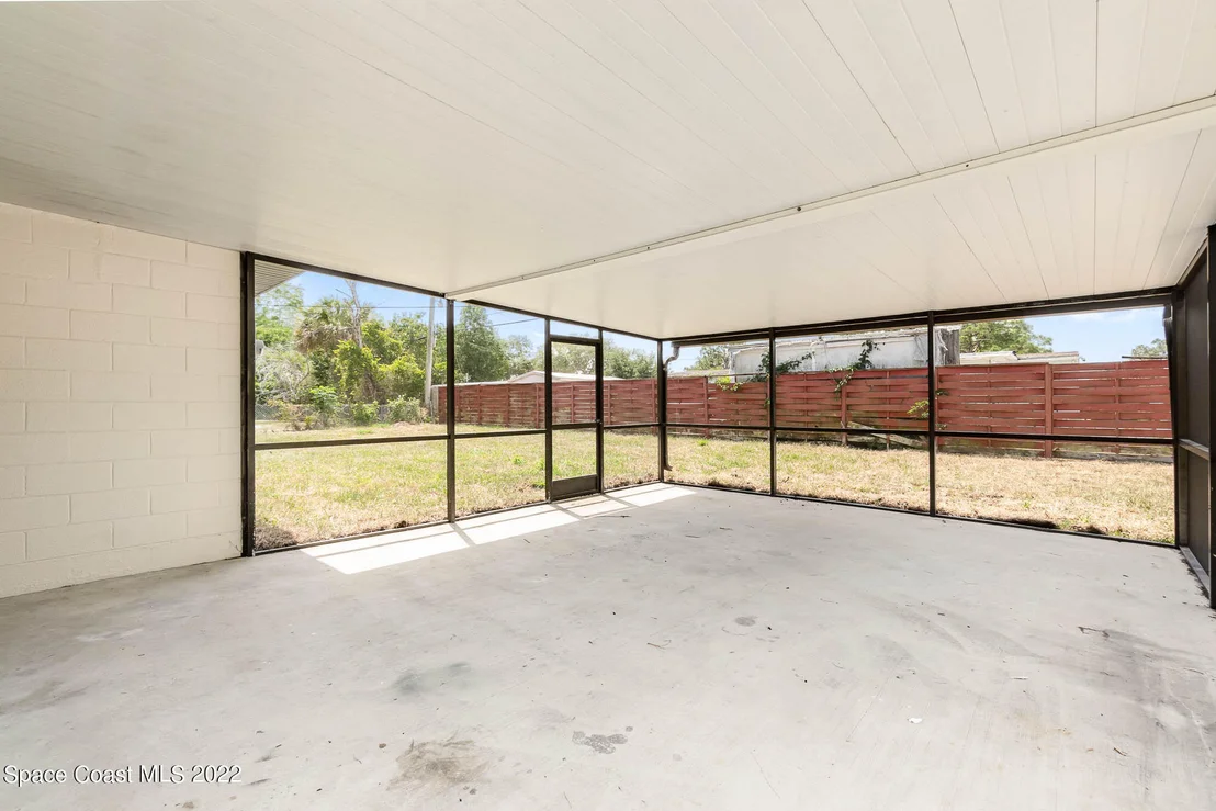 Photo of 1207 Westview Drive W