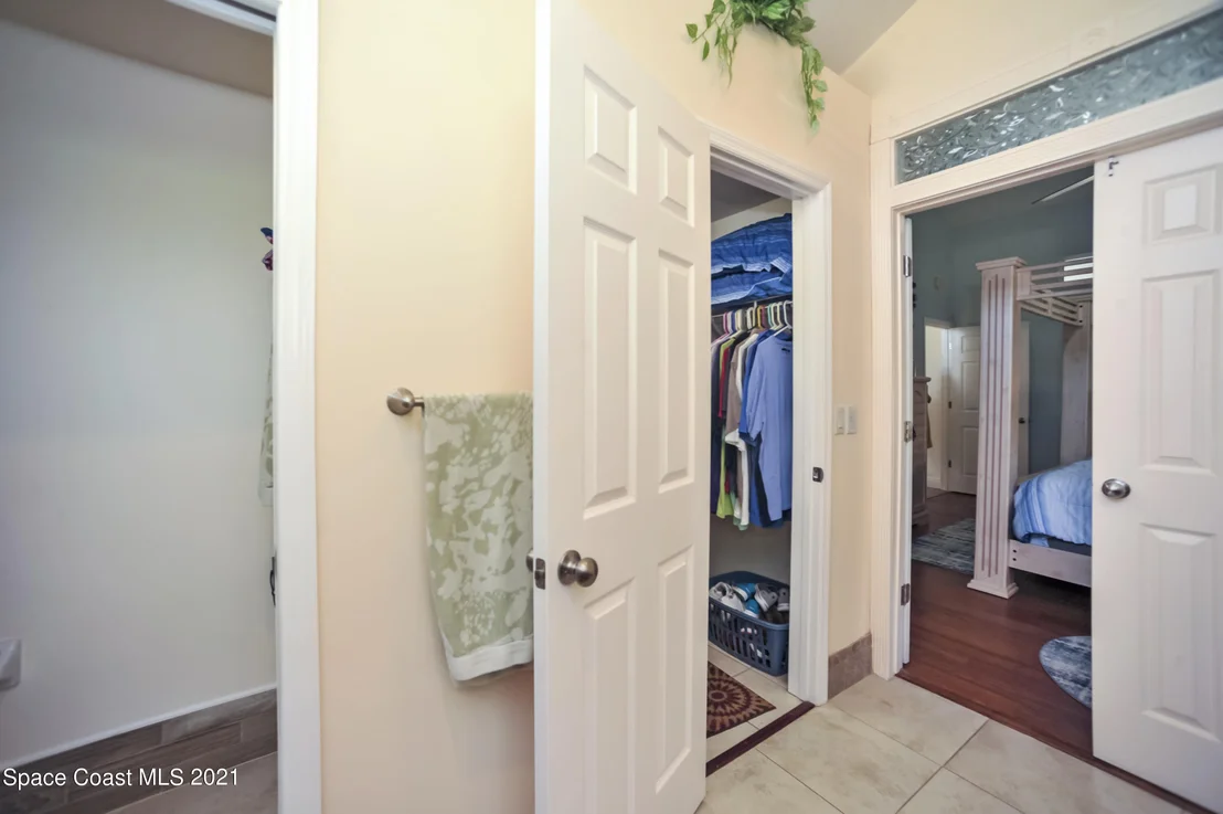 Photo of 1343 Heritage Acres Boulevard