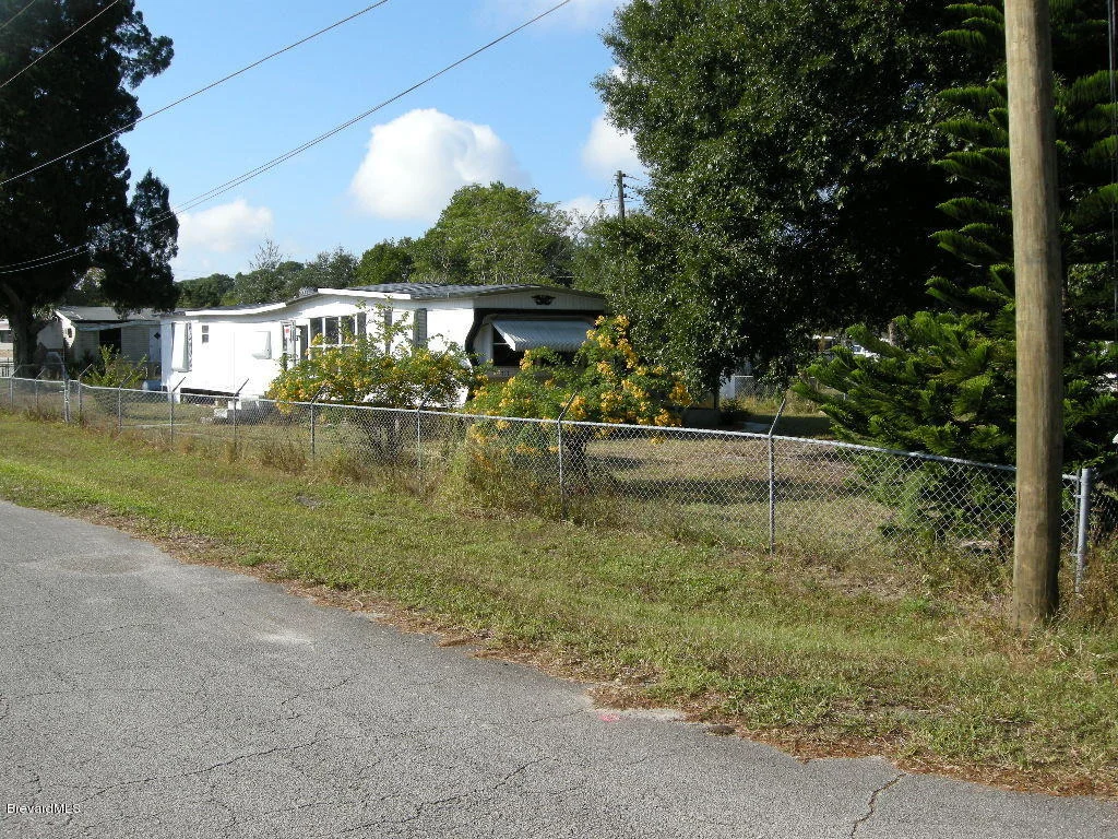 Photo of 317 Iris Street