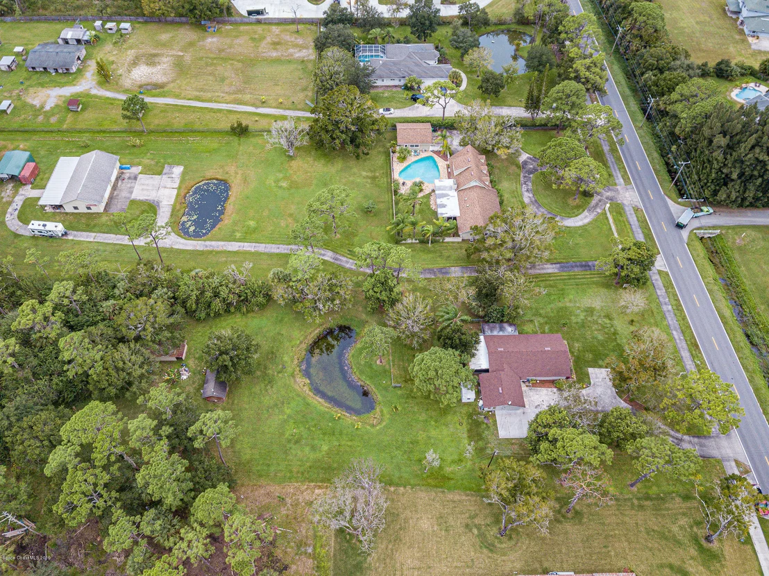 Photo of 3905 Lake Washington Road