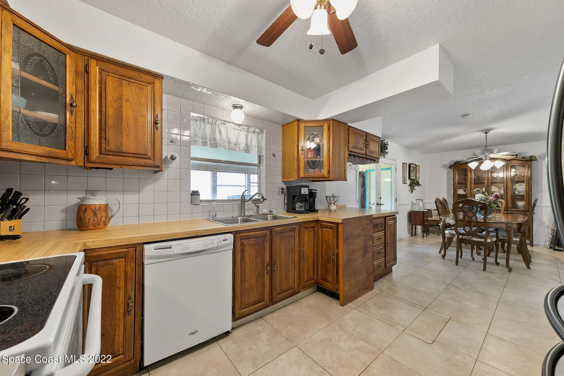 Photo of 2653 Lemon Street NE