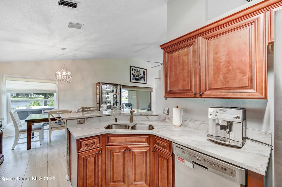 Photo of 2589 Addington Circle
