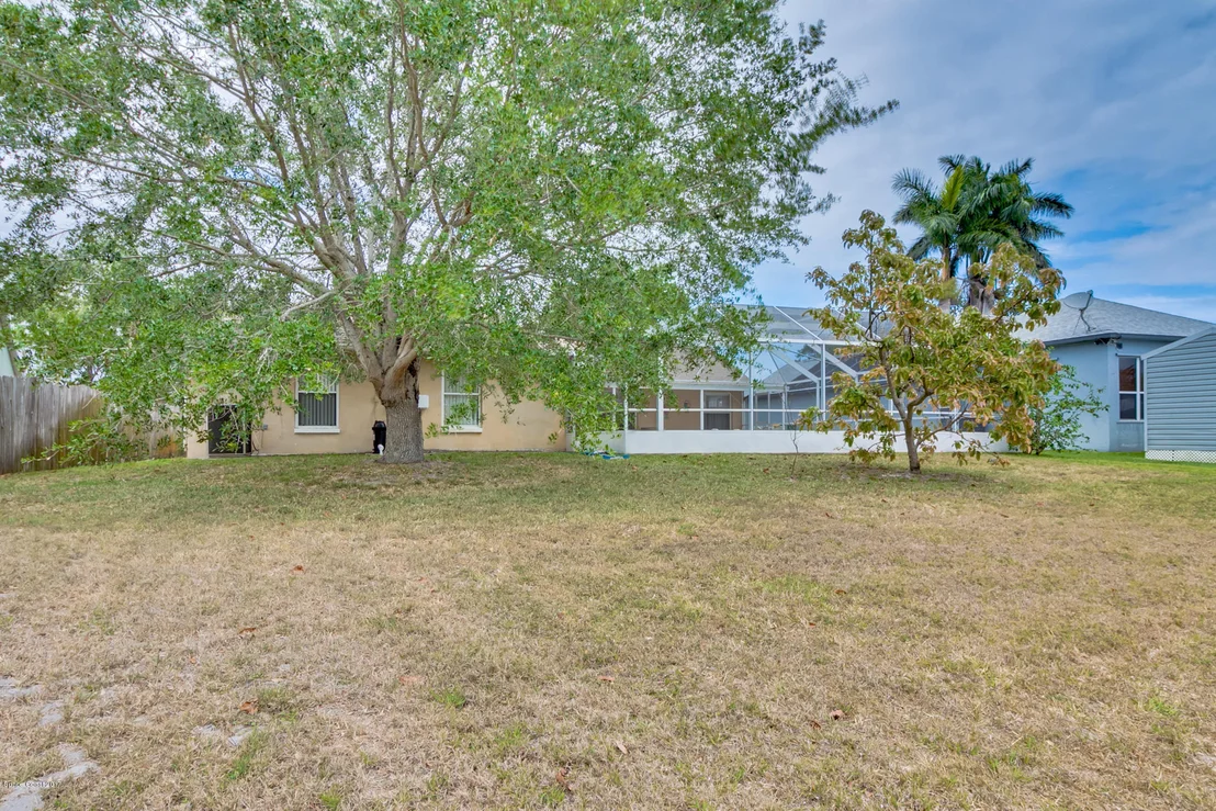 Photo of 607 Sandpiper Circle