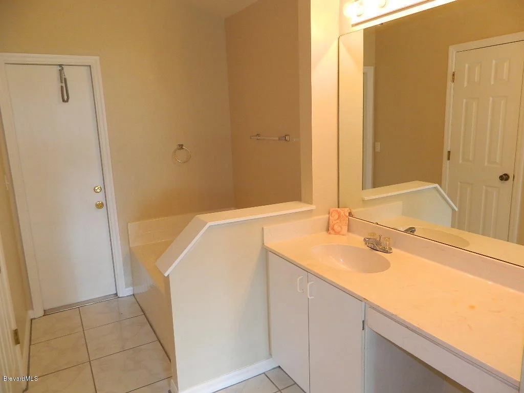 Photo of 1193 Meadow Lake Road