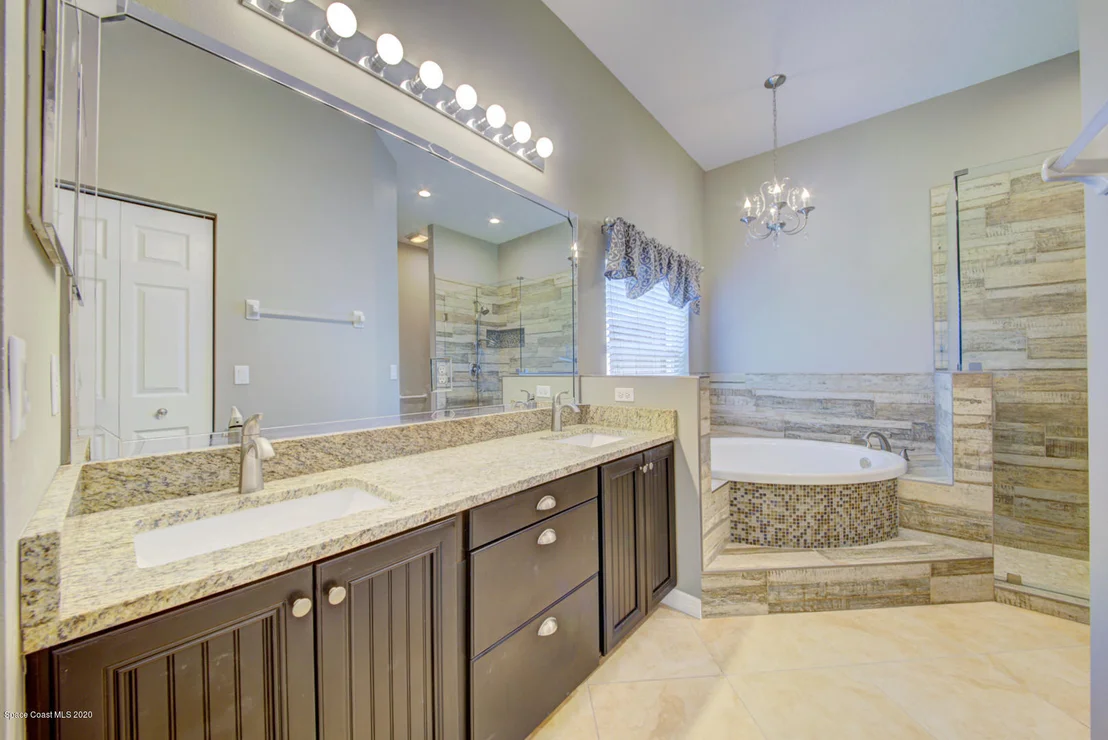 Photo of 4698 Alamanda Drive