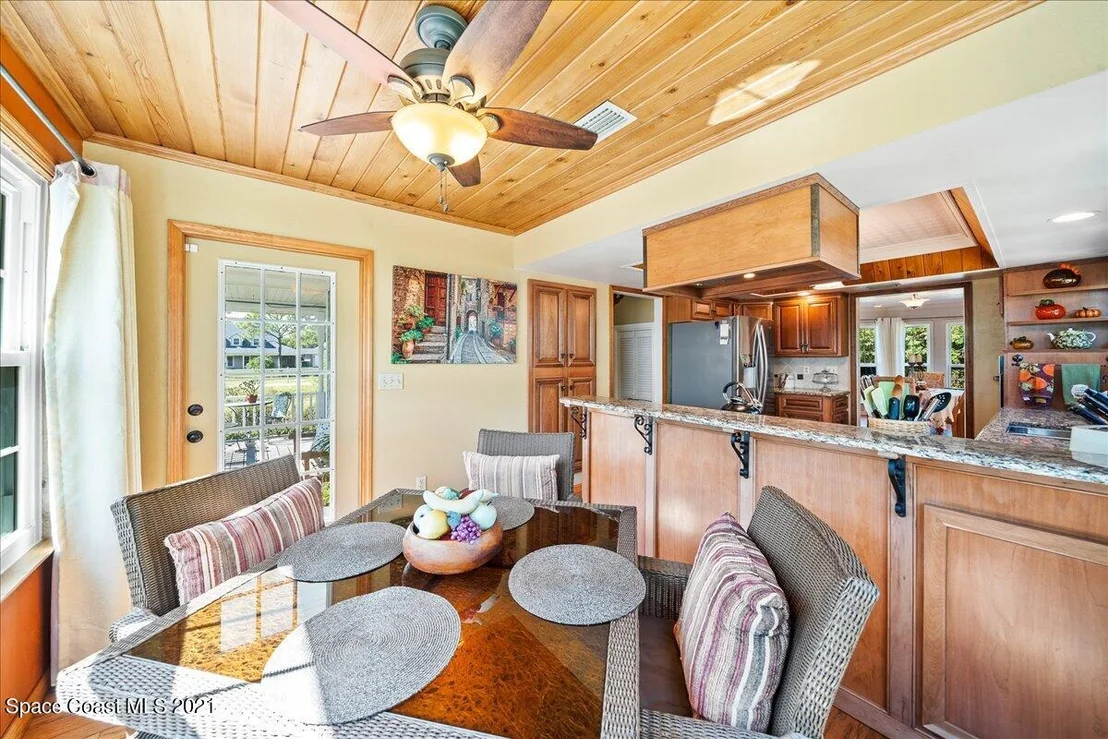Photo of 1825 Eva Lane