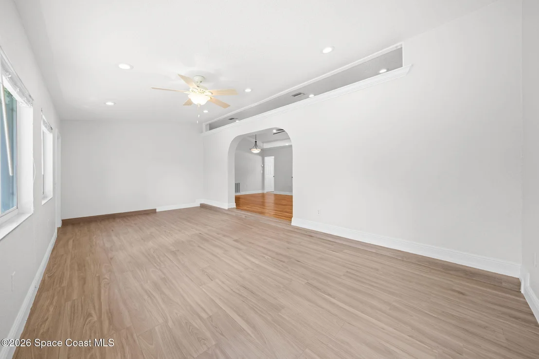 Photo of 309 Amherst Avenue