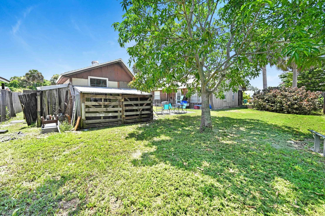 Photo of 113 Hibiscus Street