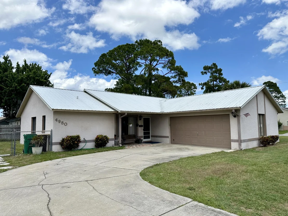 Photo of 4980 Bridge Road
