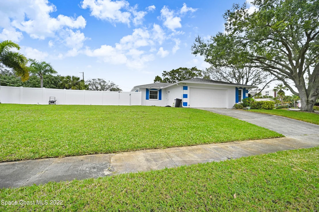 Photo of 2610 Plantation Drive