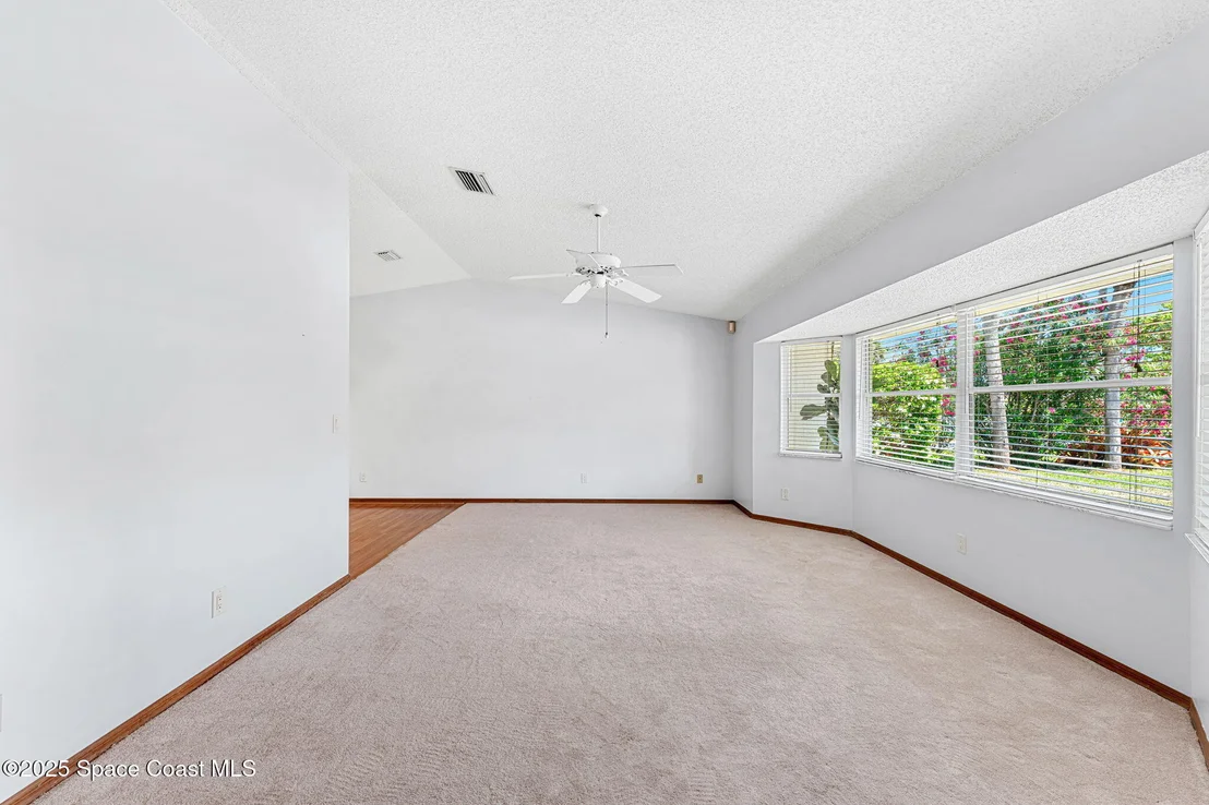 Photo of 396 Dolphin Street