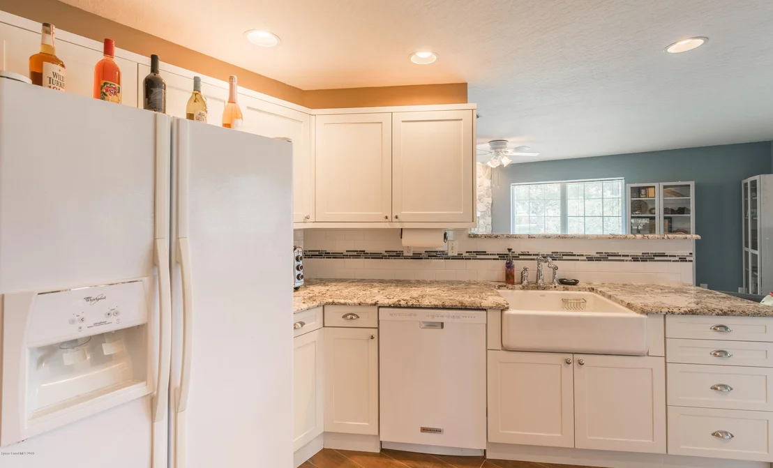 Photo of 548 Crystal Lake Drive
