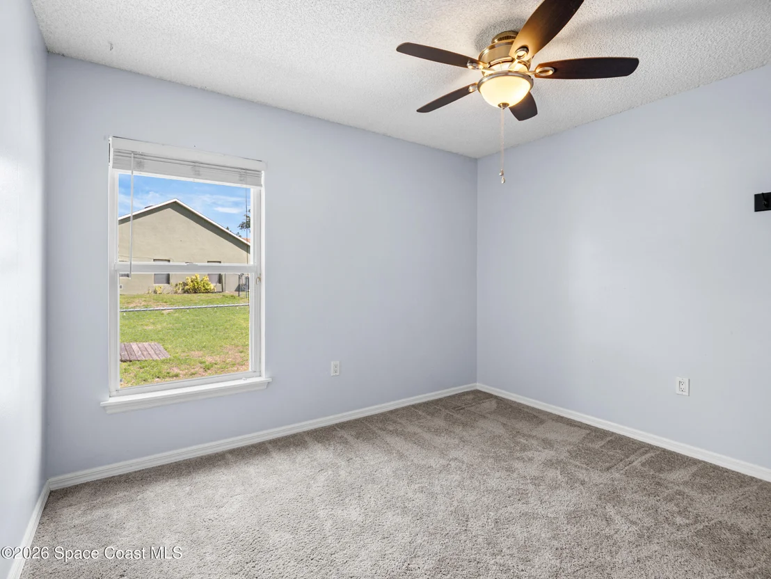 Photo of 1034 Webster Road SE