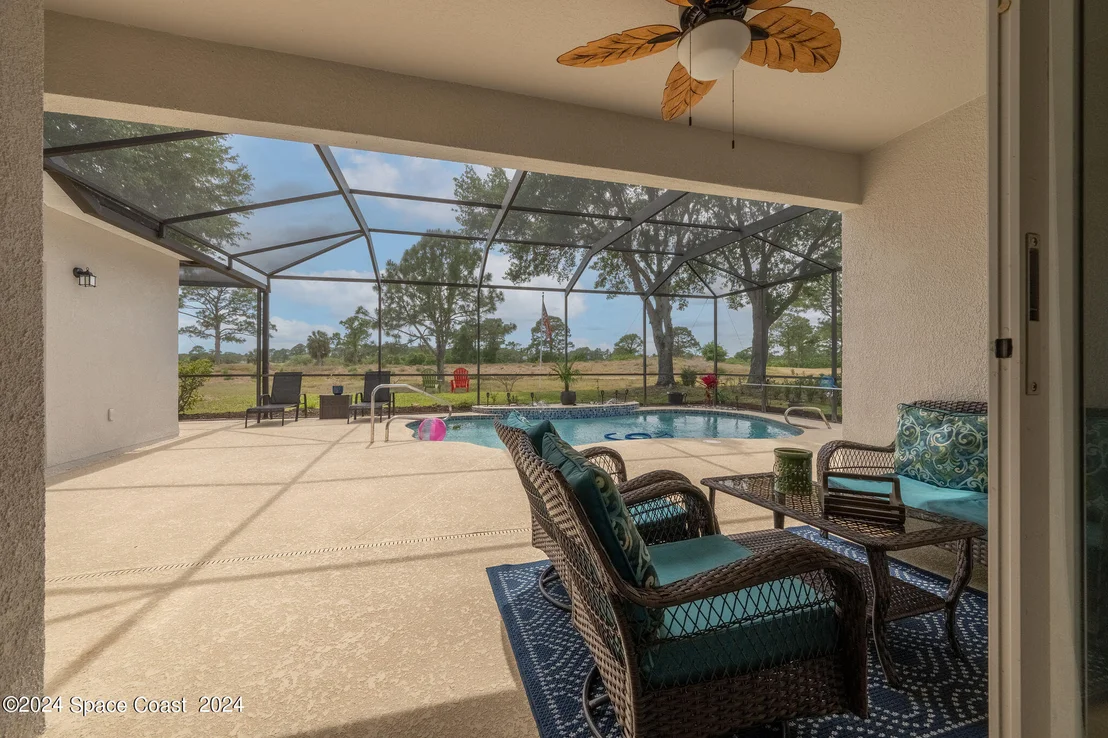 Photo of 1948 Windbrook Drive
