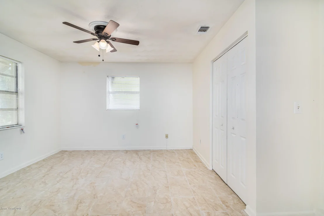 Photo of 124 Valencia Drive