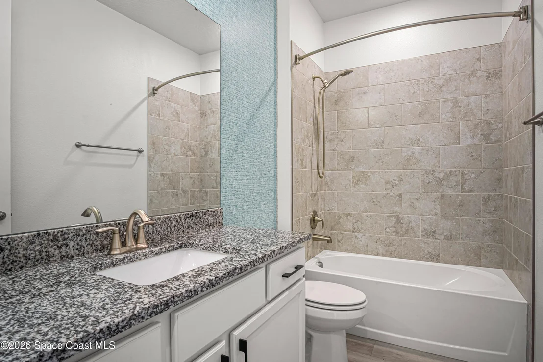 Photo of 1772 Killian Drive NE