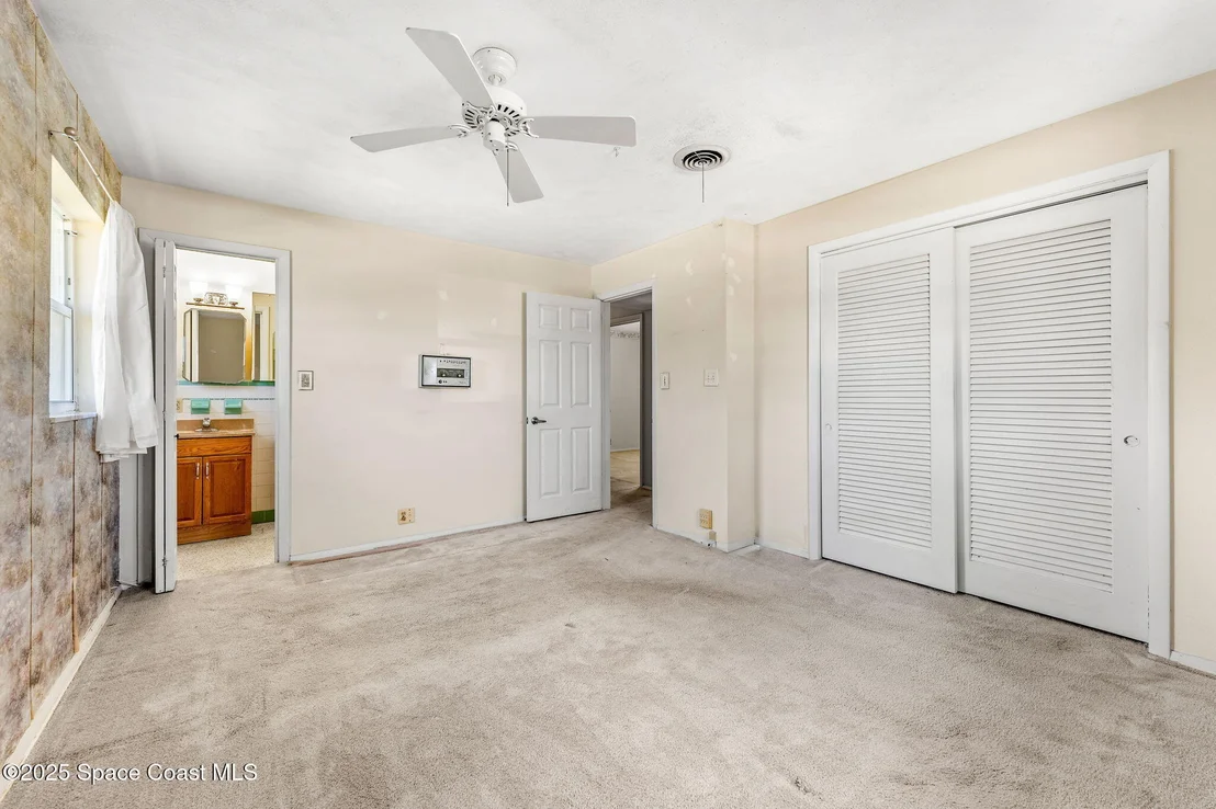 Photo of 272 Bahama Boulevard