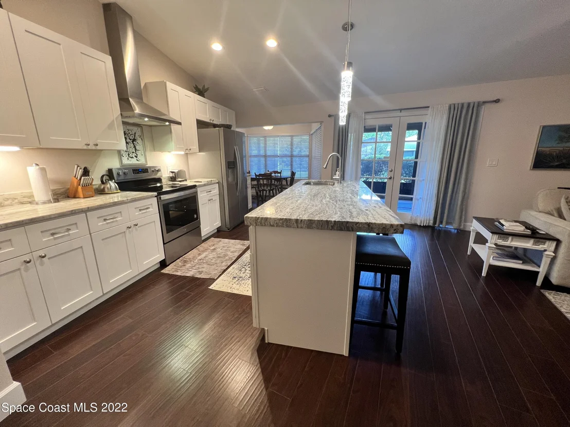 Photo of 2280 Hamlet Drive