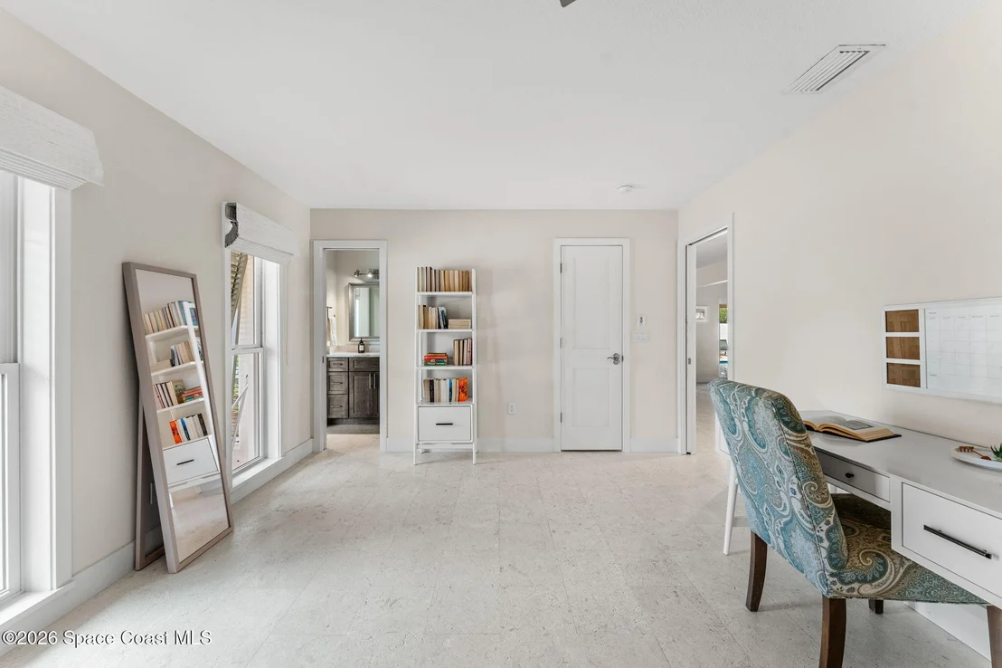 Photo of 207 Riverside Drive