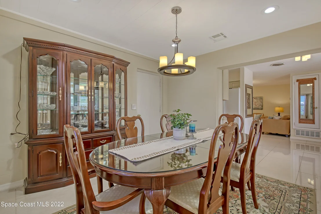 Photo of 972 Miracle Way