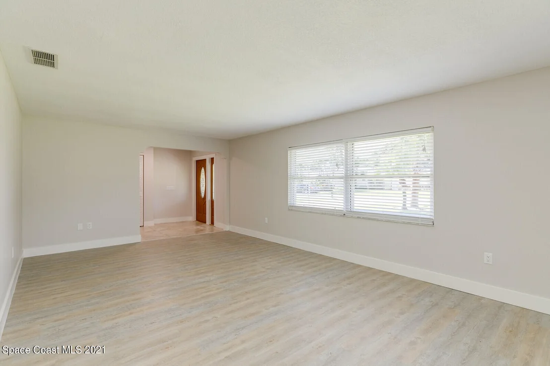Photo of 424 1st Avenue