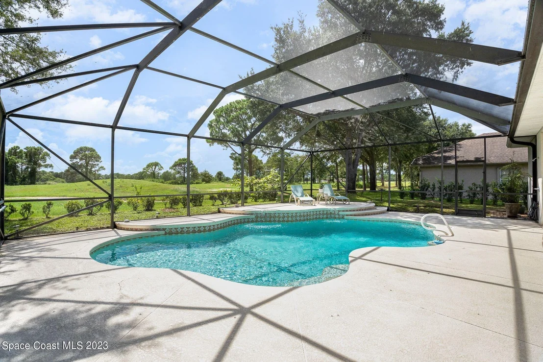 Photo of 1940 Windbrook Drive