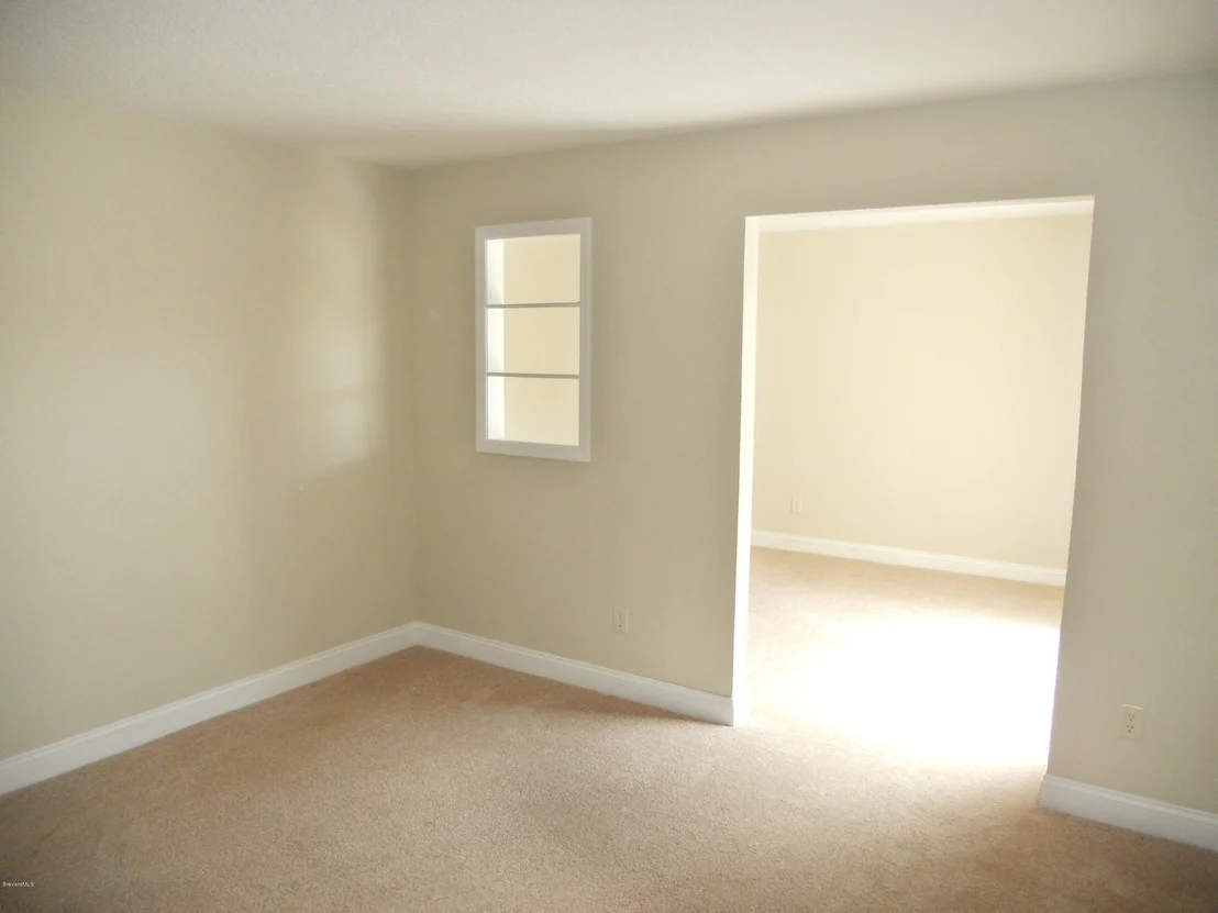 Photo of 103 Holiday Lane