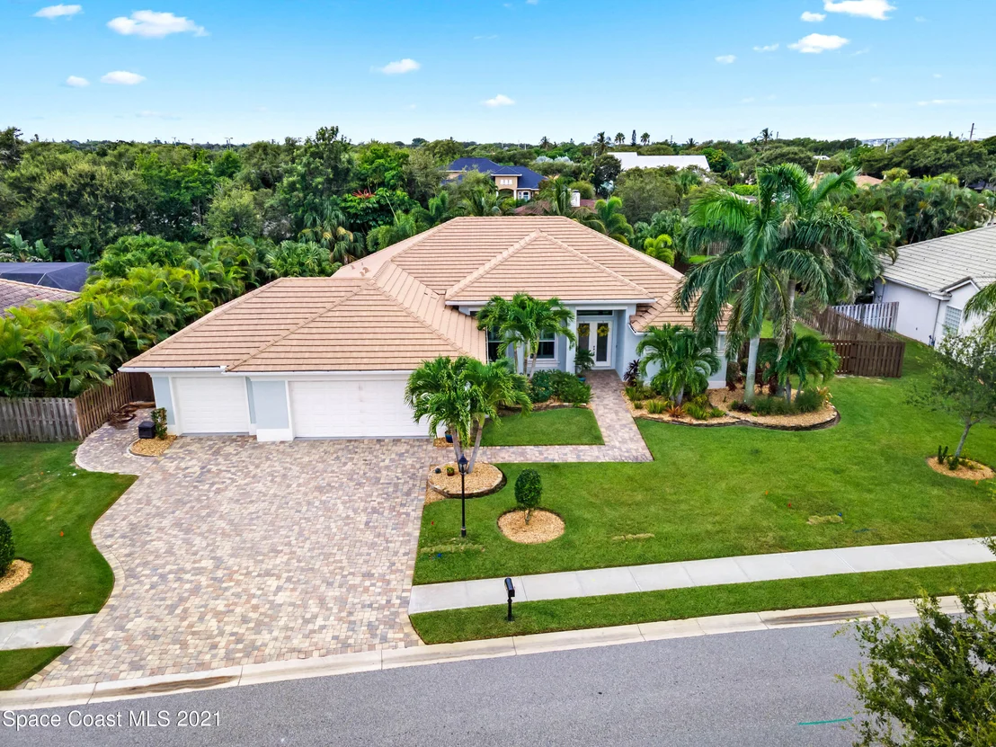 Photo of 357 Southampton Drive