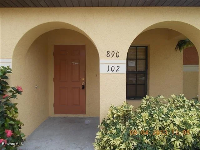 Photo of Unit 102 at 890 Luminary Circle