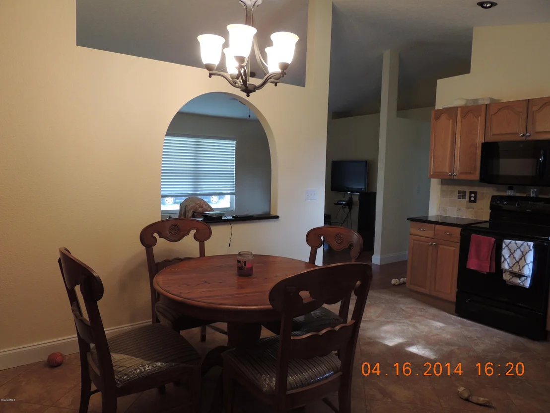 Photo of 6170 Degan Road