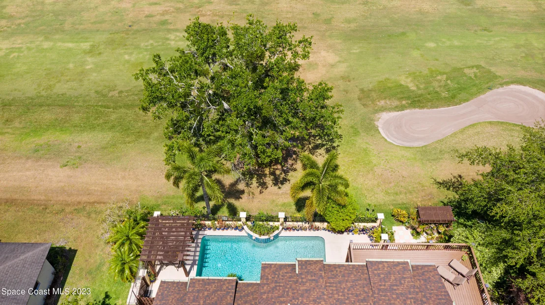 Photo of 1102 Fairlawn Drive